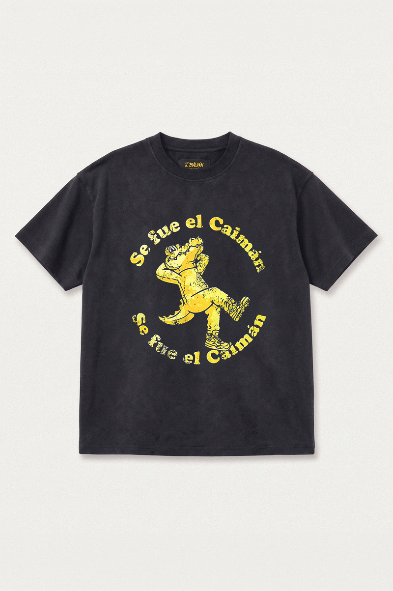 J BALVIN SE FUE EL CAIMÁN TEE – VINTAGE BLACK