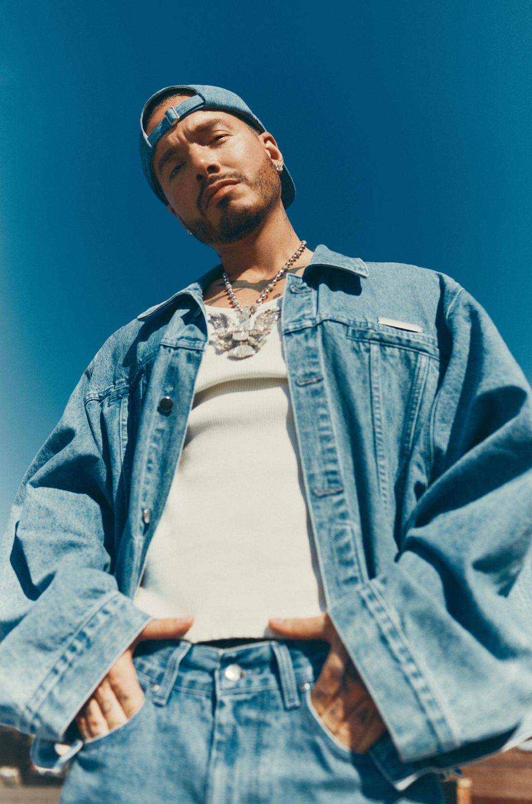 VMAs & PREMIOS JUVENTUD NOMINATIONS
