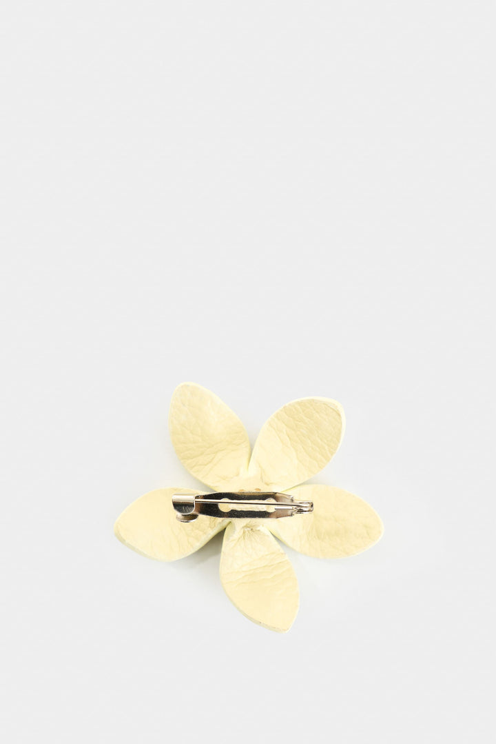 YELLOW SMALL LEATHER SAN JOAQUÍN FLOWER BROOCH