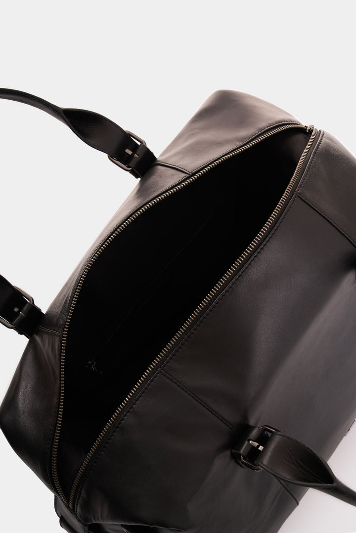 BOWLING FLOWERS IN BLACK LEATHER