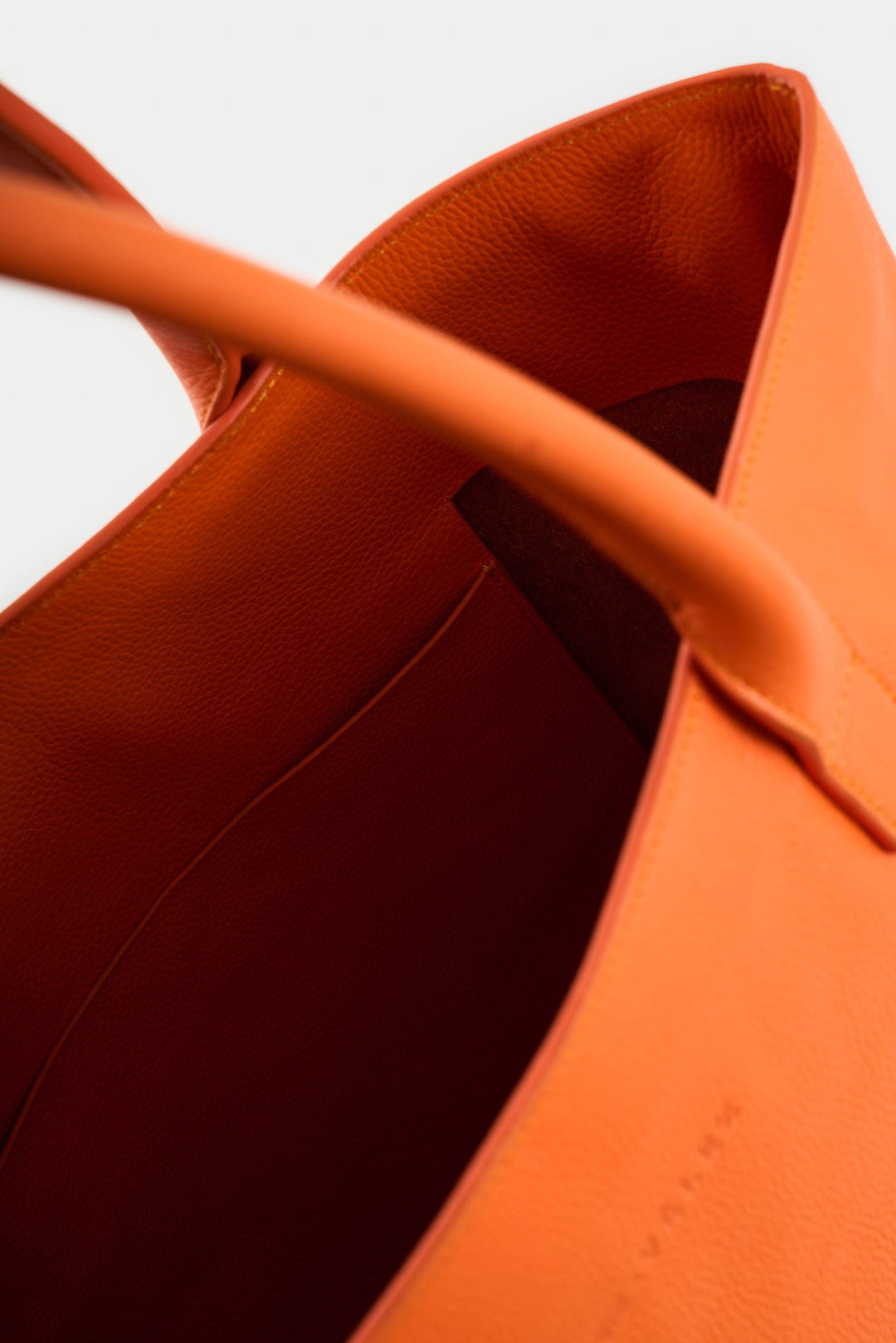 LEATHER FLOWERS TOTE BAG