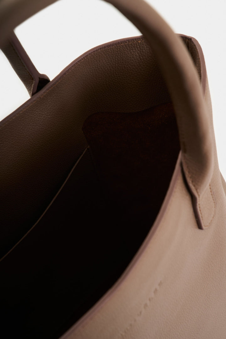 BROWN LEATHER FLOWERS TOTE BAG