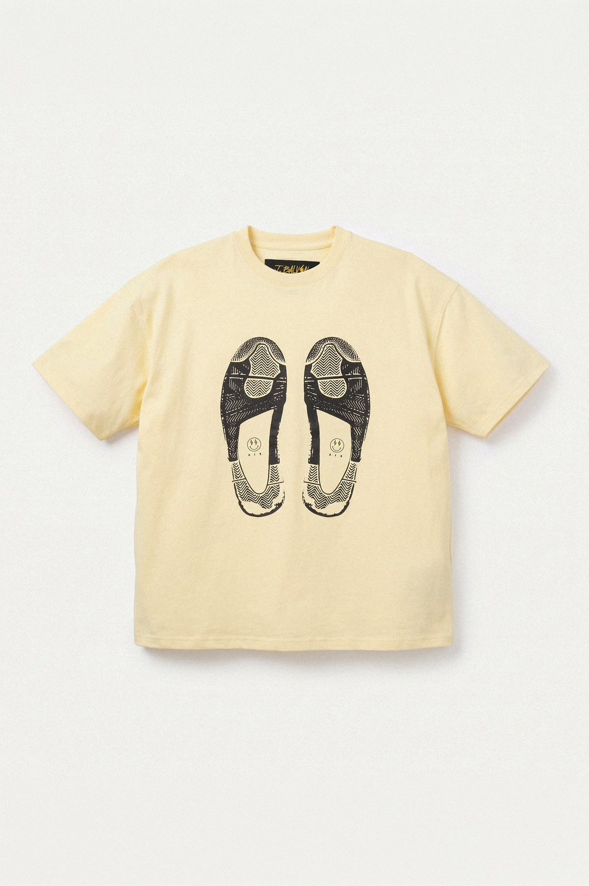 J BALVIN J4 SNEAKER PRINT TEE YELLOW