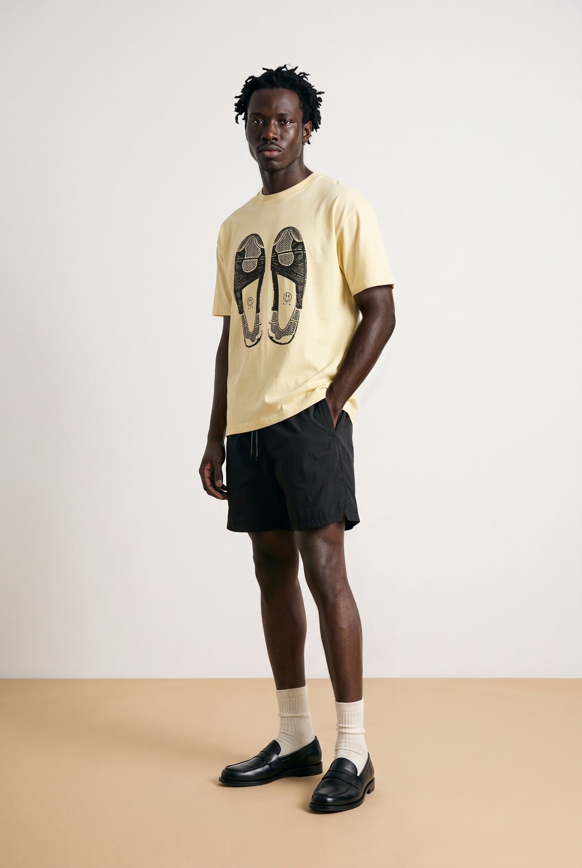 J BALVIN J4 SNEAKER PRINT TEE YELLOW