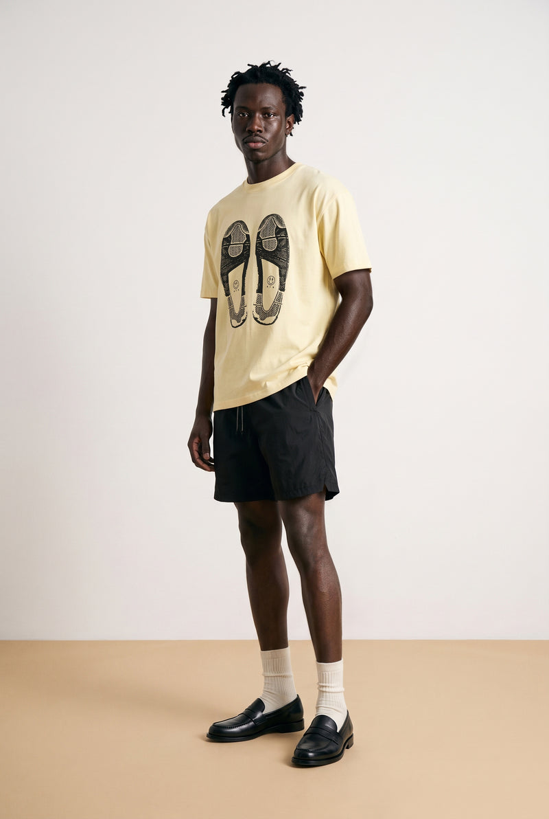 J BALVIN J4 SNEAKER PRINT TEE YELLOW