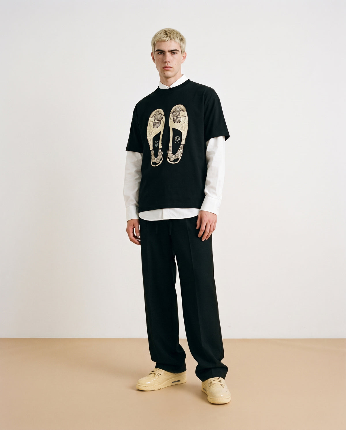 J BALVIN J4 SNEAKER PRINT TEE BLACK