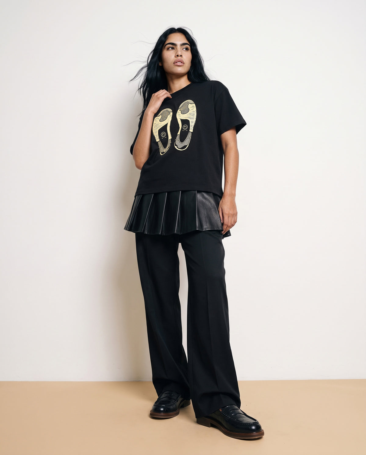 J BALVIN J4 SNEAKER PRINT TEE BLACK