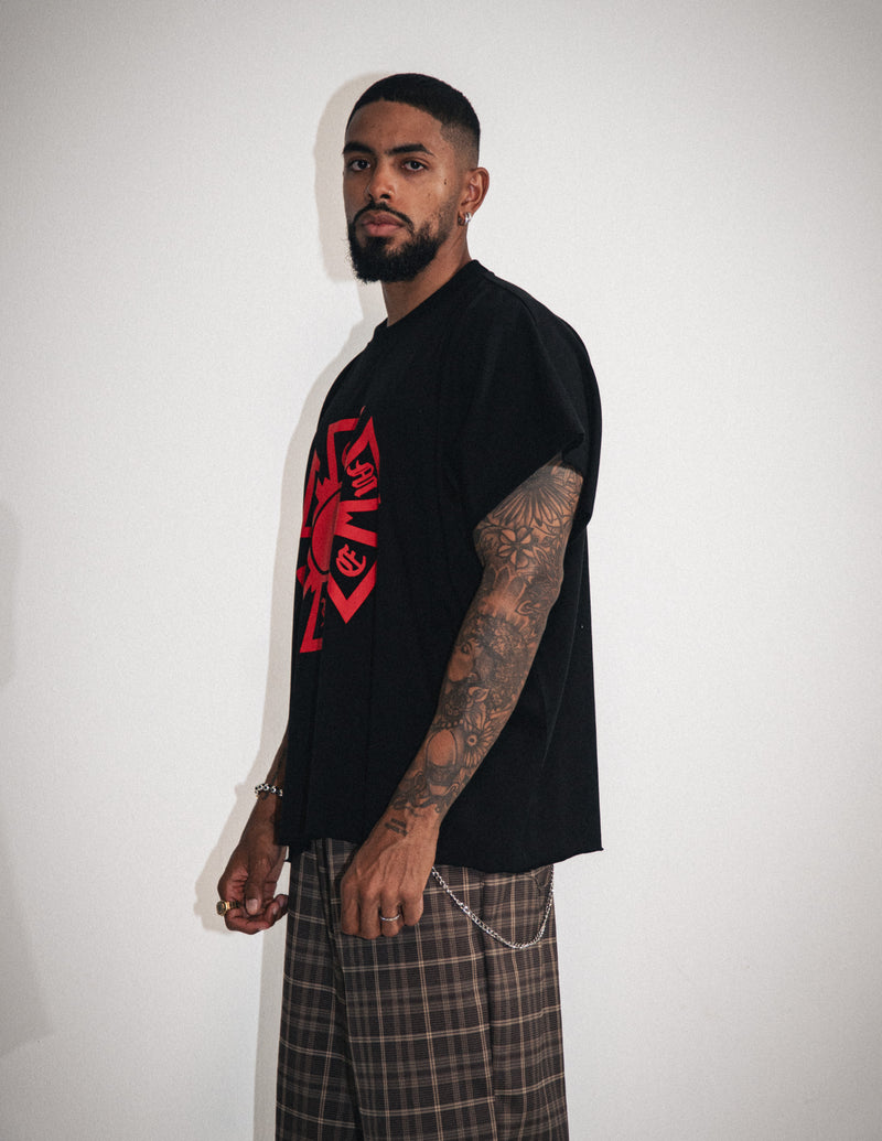 OMERTA SLEEVELESS BOXY TEE