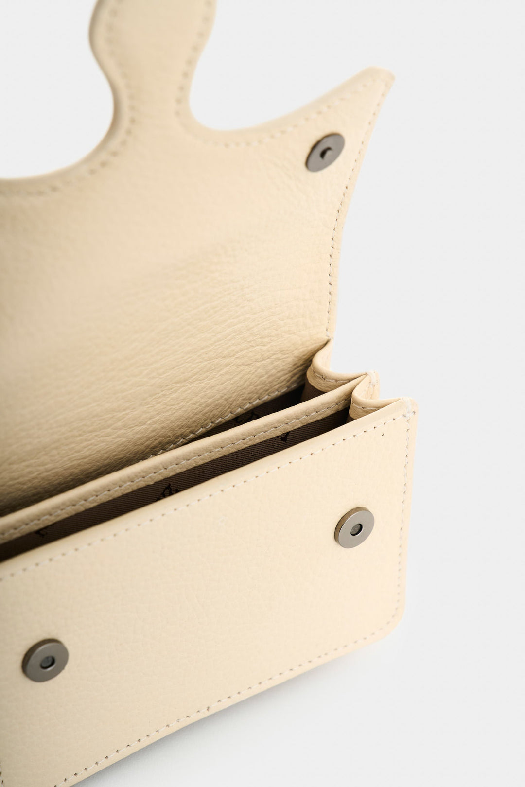 WHITE MINI GARNIEL LEATHER COIN PURSE