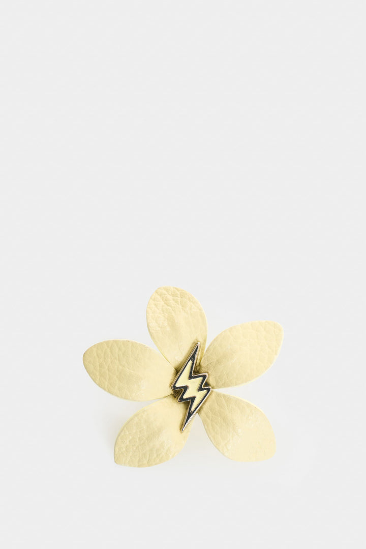 YELLOW SMALL LEATHER SAN JOAQUÍN FLOWER BROOCH